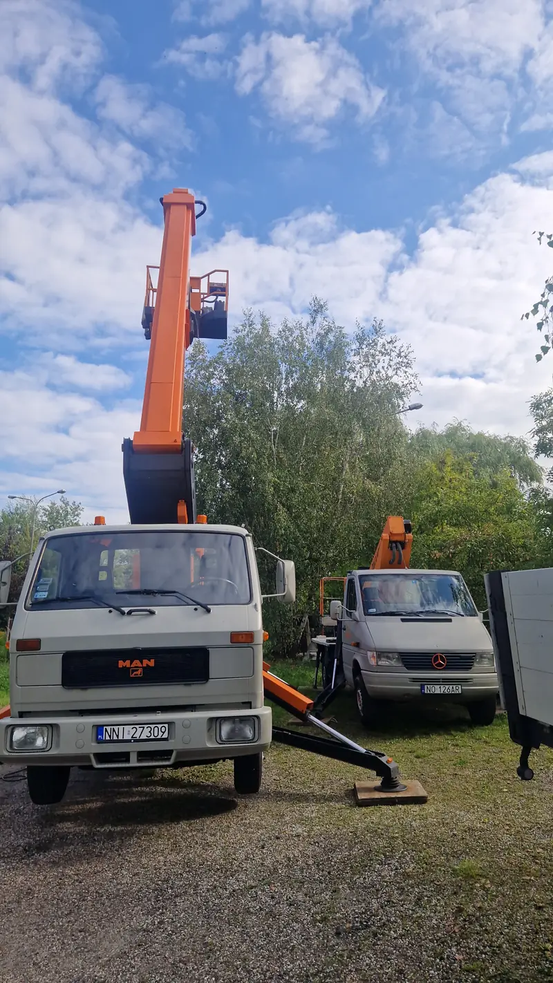 Realizacja usług podnośnikiem koszowym